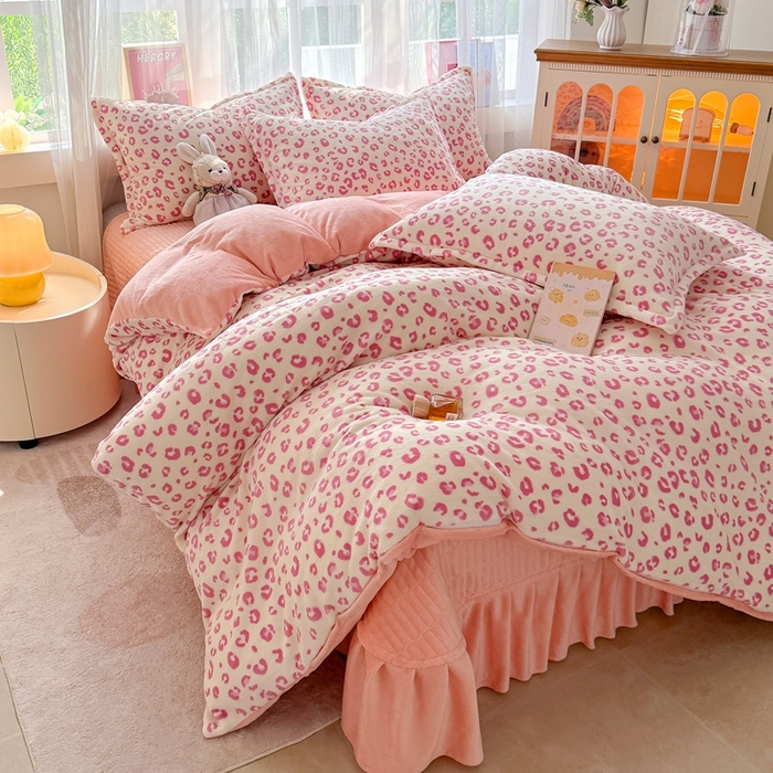 铠畅 2025新款牛奶绒碎花床单床盖四件套 花妖系列云裳-粉色豹纹