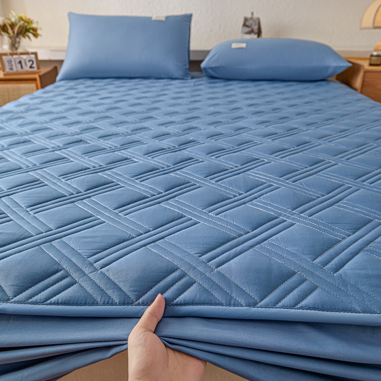 91家纺网 家纺一手货源 找家纺 衿成家纺 2025新款全棉夹棉单床笠床笠单件方格子 方格子-宝石蓝
