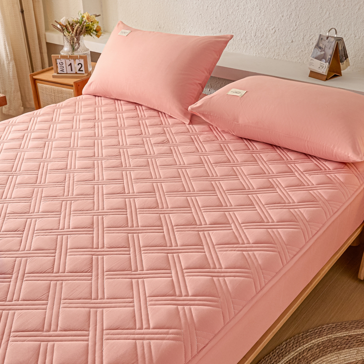 91家纺网 家纺一手货源 找家纺 衿成家纺 2025新款全棉夹棉单床笠床笠单件方格子 方格子-淡粉