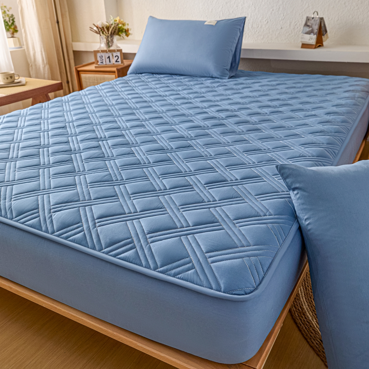 91家纺网 家纺一手货源 找家纺 衿成家纺 2025新款全棉夹棉单床笠床笠单件方格子 方格子-宝石蓝