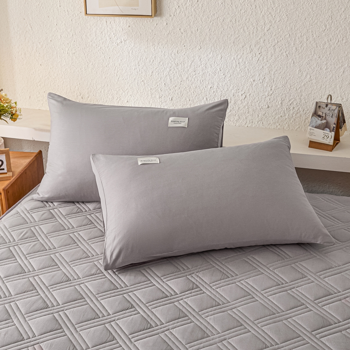 91家纺网 家纺一手货源 找家纺 衿成家纺 2025新款全棉夹棉单床笠床笠单件方格子 方格子-浅灰