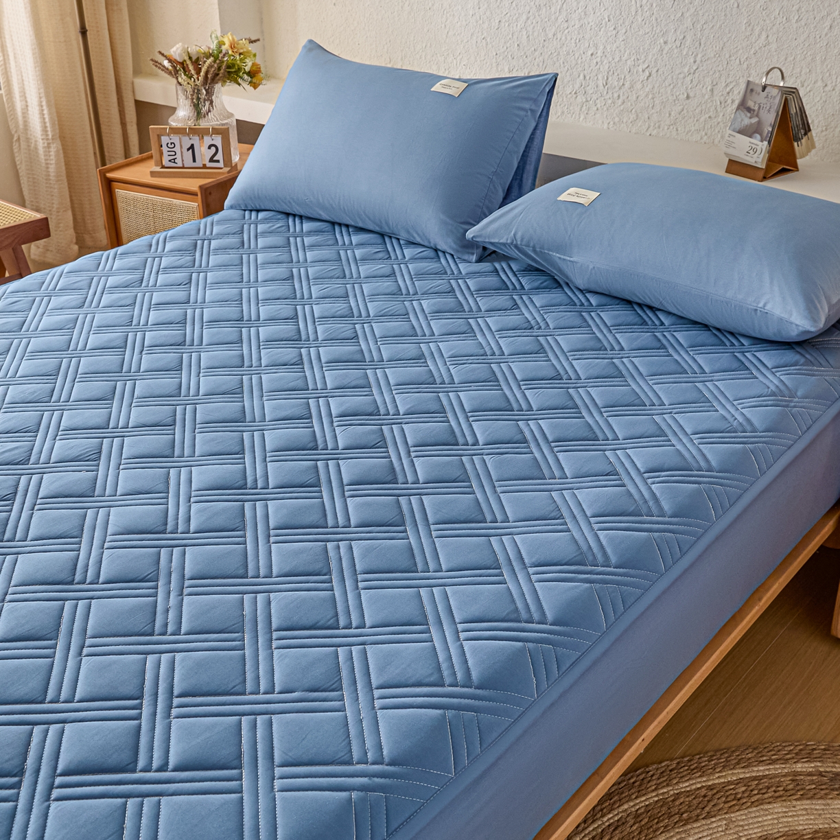 91家纺网 家纺一手货源 找家纺 衿成家纺 2025新款全棉夹棉单床笠床笠单件方格子 方格子-宝石蓝