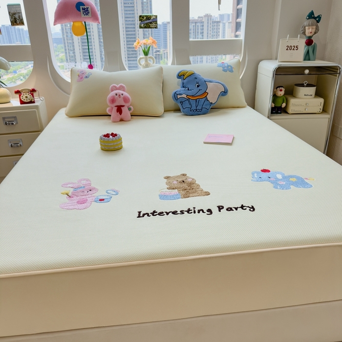 91家纺网 家纺一手货源 找家纺 （总）澜妃 2025新款彩绒棉毛巾绣夹棉床笠单品床笠单件单床笠