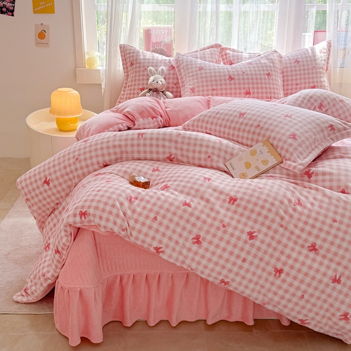 91家纺网 家纺一手货源 找家纺 铠畅 2025新款牛奶绒碎花床单床盖四件套 花妖系列云裳-花样甜心