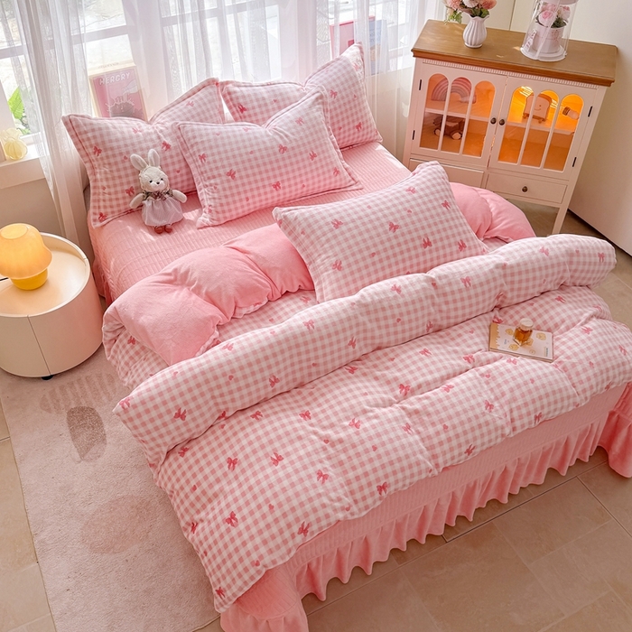 91家纺网 家纺一手货源 找家纺 铠畅 2025新款牛奶绒碎花床单床盖四件套 花妖系列云裳-花样甜心