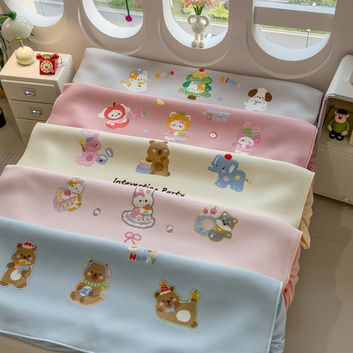 91家纺网 家纺一手货源 找家纺 （总）澜妃 2025新款彩绒棉毛巾绣夹棉床笠单品床笠单件单床笠