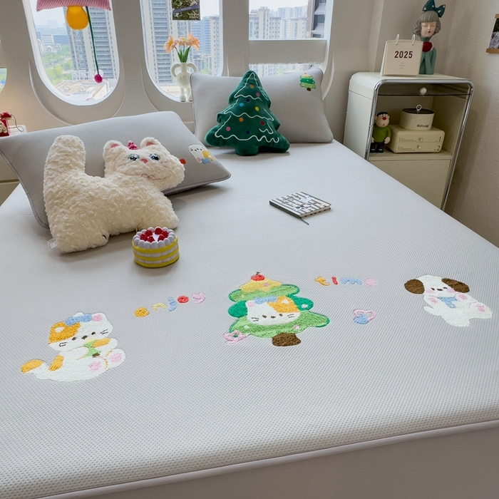 91家纺网 家纺一手货源 找家纺 澜妃 2025新款彩绒棉毛巾绣夹棉床笠单品床笠单件单床笠 萌趣伙伴-高级灰