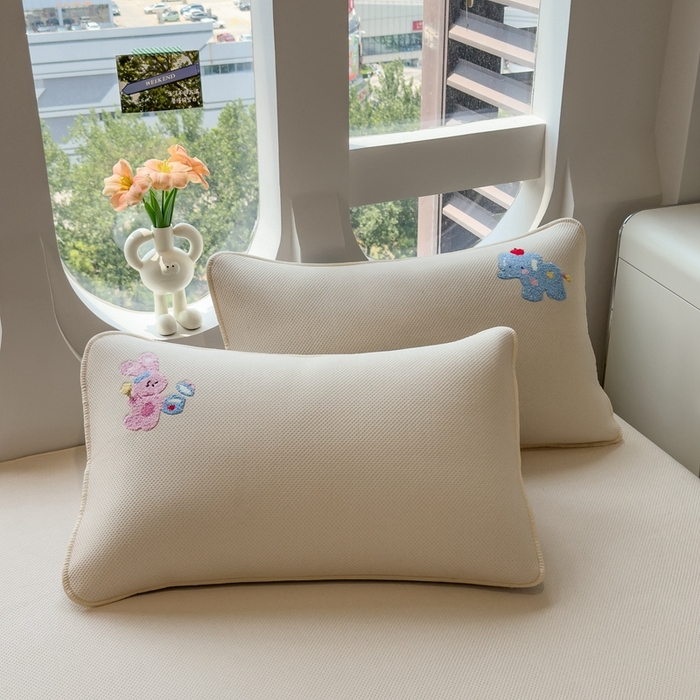 91家纺网 家纺一手货源 找家纺 澜妃 2025新款彩绒棉毛巾绣夹棉床笠单品床笠单件单床笠 萌友派对-雾栗咖