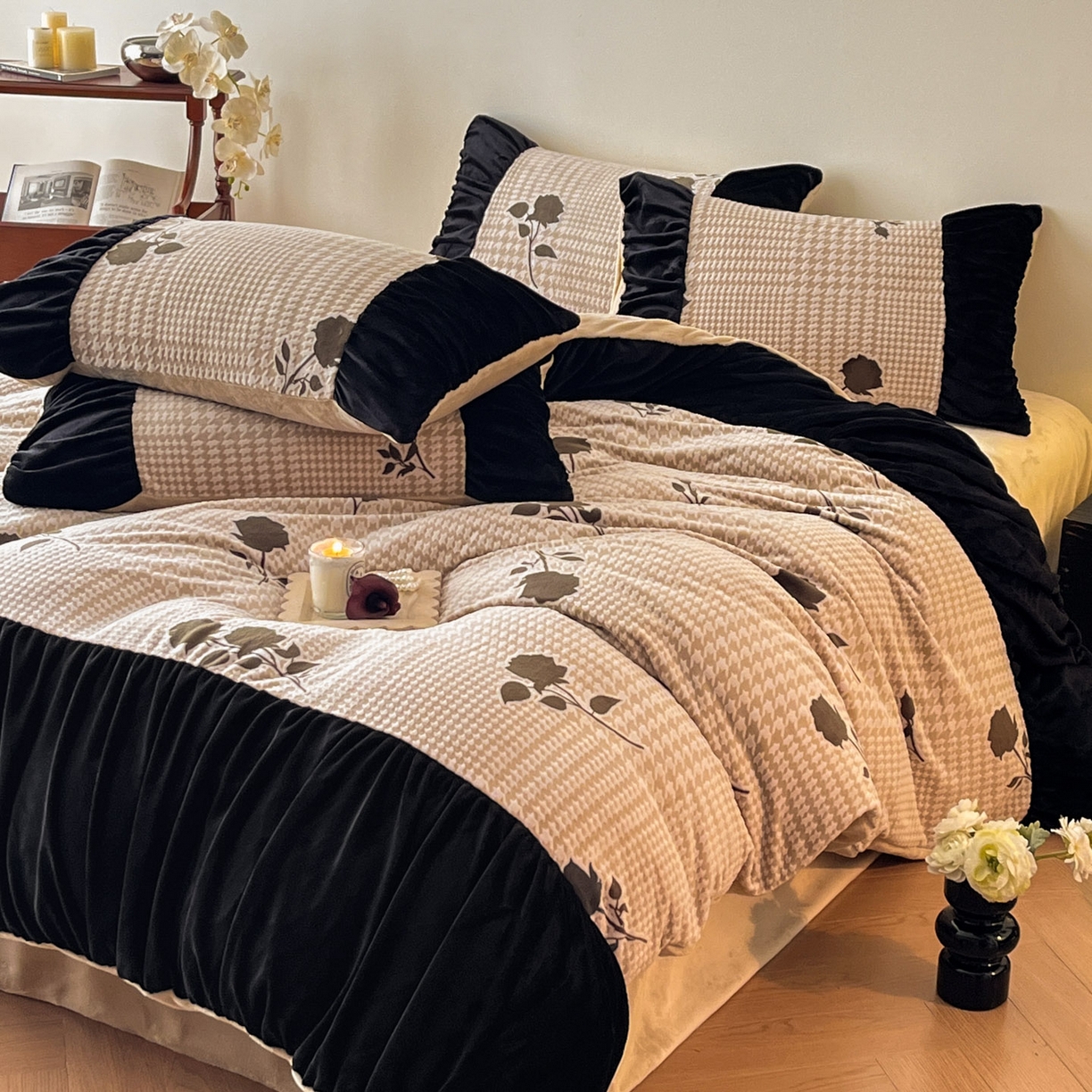 91家纺网 家纺一手货源 找家纺 慕澄家纺 2025新款高克重泡泡袖琢色雕花牛奶绒四件套 优雅佳人