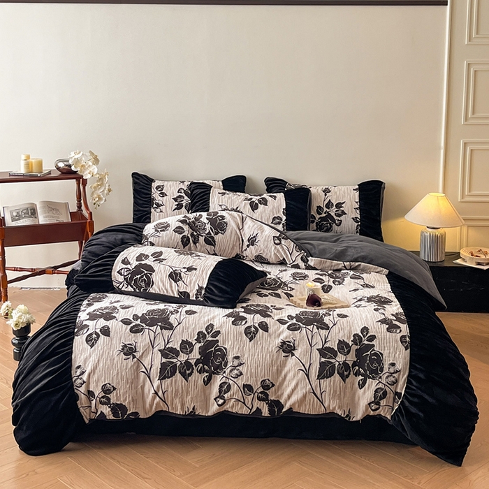 91家纺网 家纺一手货源 找家纺 慕澄家纺 2025新款高克重泡泡袖琢色雕花牛奶绒四件套 秘境