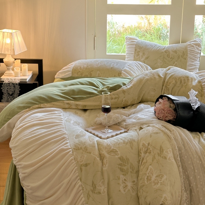 91家纺网 家纺一手货源 找家纺 慕澄家纺 2025新款高克重泡泡袖琢色雕花牛奶绒四件套 约定