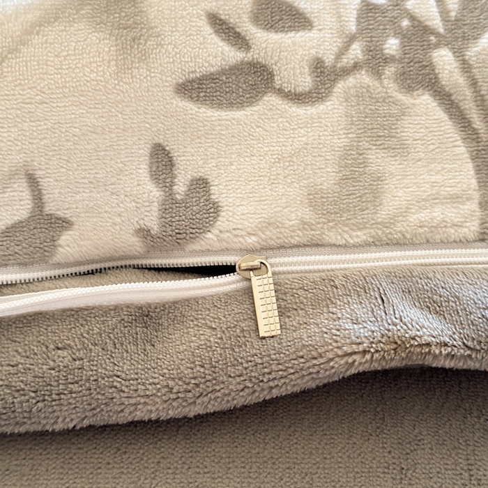 91家纺网 家纺一手货源 找家纺 慕澄家纺 2025新款高克重泡泡袖琢色雕花牛奶绒四件套 水墨