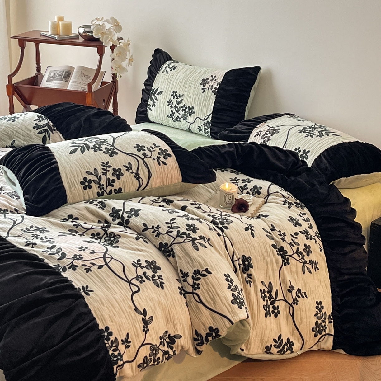 91家纺网 家纺一手货源 找家纺 慕澄家纺 2025新款高克重泡泡袖琢色雕花牛奶绒四件套 绿野仙踪