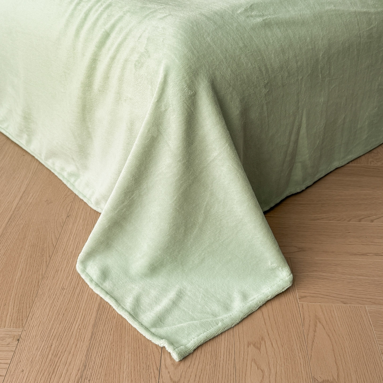 91家纺网 家纺一手货源 找家纺 慕澄家纺 2025新款高克重泡泡袖琢色雕花牛奶绒四件套 绿野仙踪