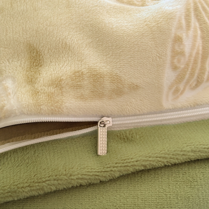 91家纺网 家纺一手货源 找家纺 慕澄家纺 2025新款高克重泡泡袖琢色雕花牛奶绒四件套 约定