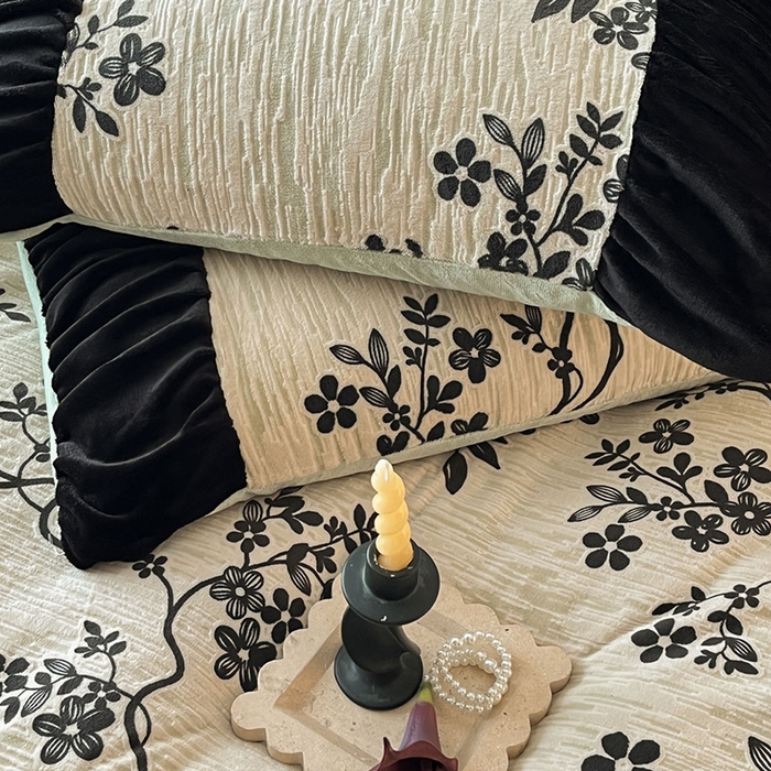 91家纺网 家纺一手货源 找家纺 慕澄家纺 2025新款高克重泡泡袖琢色雕花牛奶绒四件套 绿野仙踪