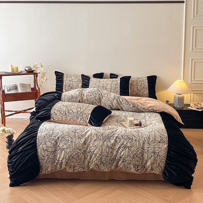 91家纺网 家纺一手货源 找家纺 （总）慕澄家纺 2025新款高克重泡泡袖琢色雕花牛奶绒四件套