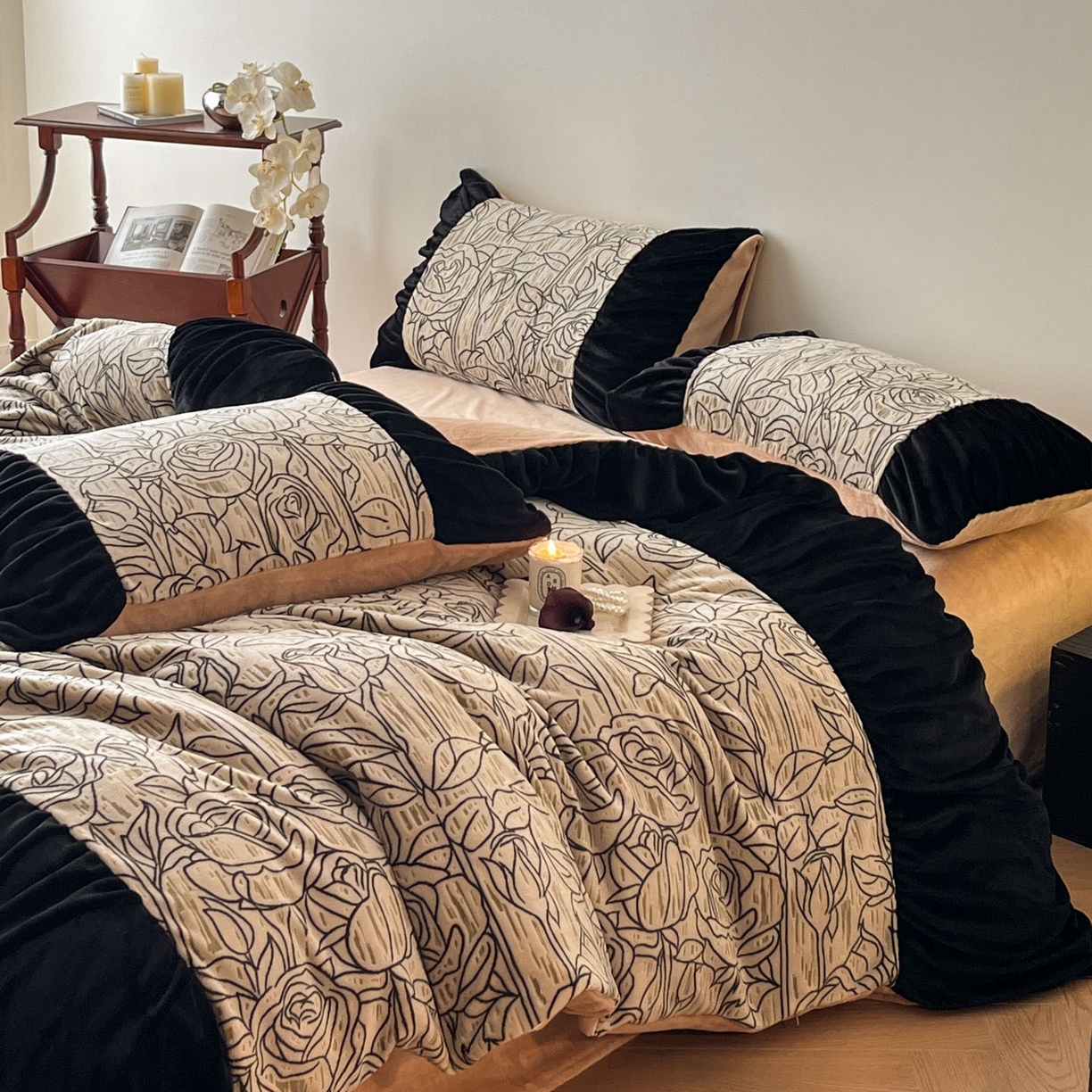 91家纺网 家纺一手货源 找家纺 （总）慕澄家纺 2025新款高克重泡泡袖琢色雕花牛奶绒四件套