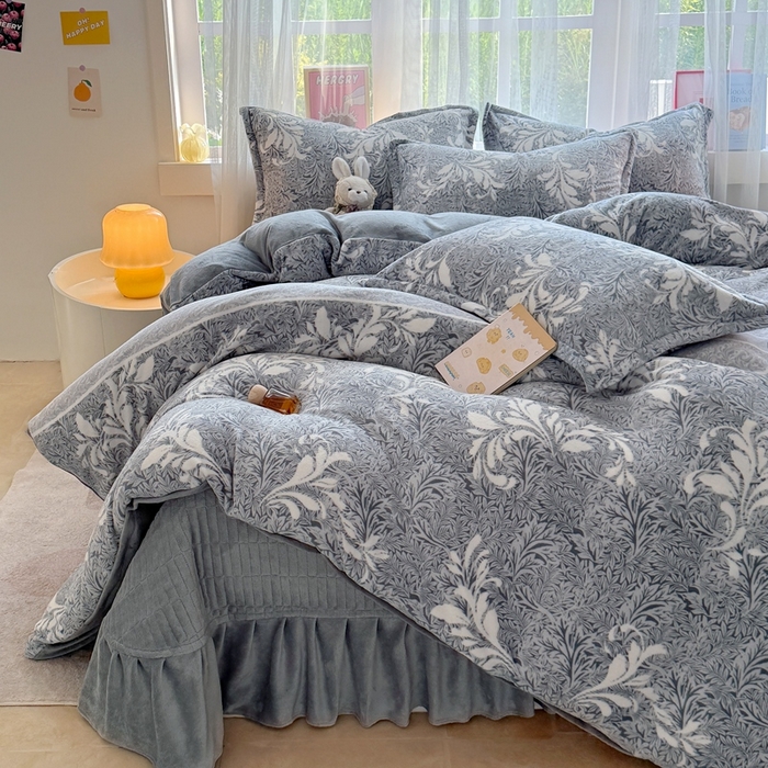 91家纺网 家纺一手货源 找家纺 铠畅 2025新款牛奶绒碎花床单床盖四件套 花妖系列云裳-可可之梦