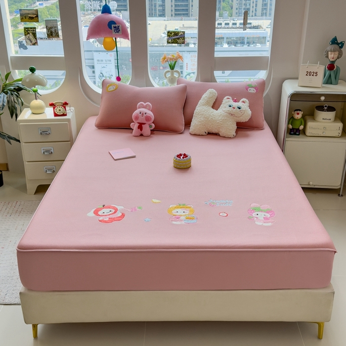 91家纺网 家纺一手货源 找家纺 澜妃 2025新款彩绒棉毛巾绣夹棉床笠单品床笠单件单床笠 甜心派对-绯云粉