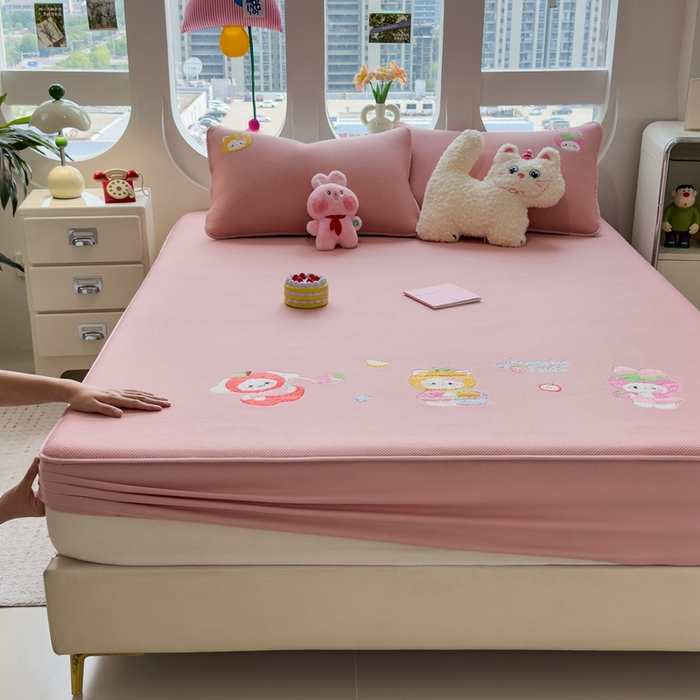 91家纺网 家纺一手货源 找家纺 澜妃 2025新款彩绒棉毛巾绣夹棉床笠单品床笠单件单床笠 甜心派对-绯云粉