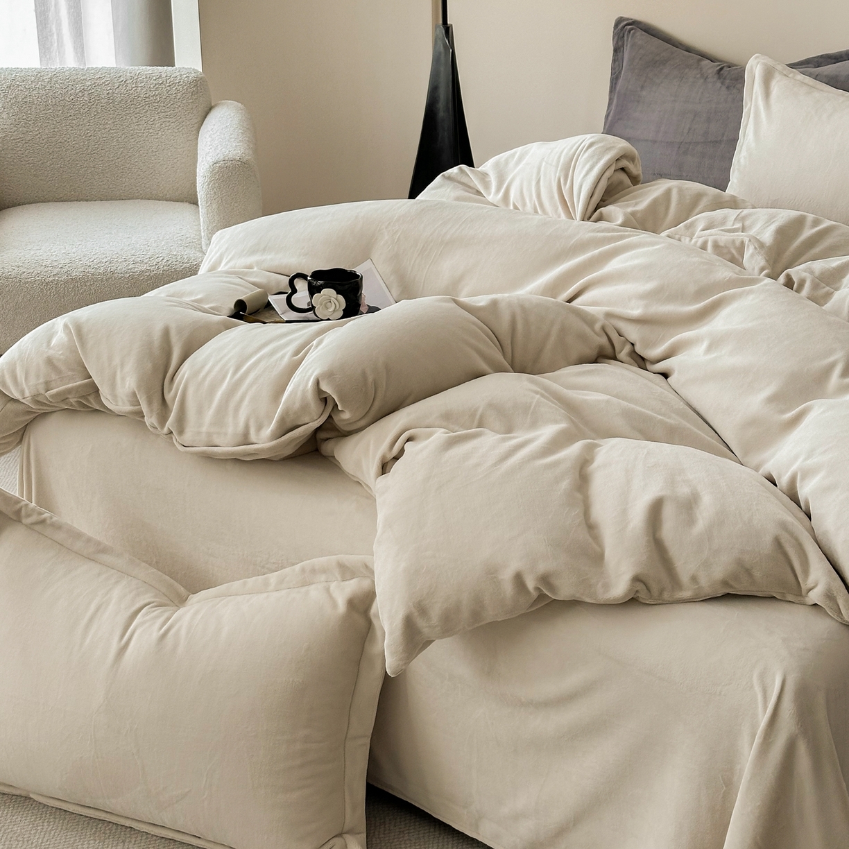 91家纺网 家纺一手货源 找家纺 （总）禧禾 2025新款A类300G醇厚速暖绒四件套牛奶绒四件套