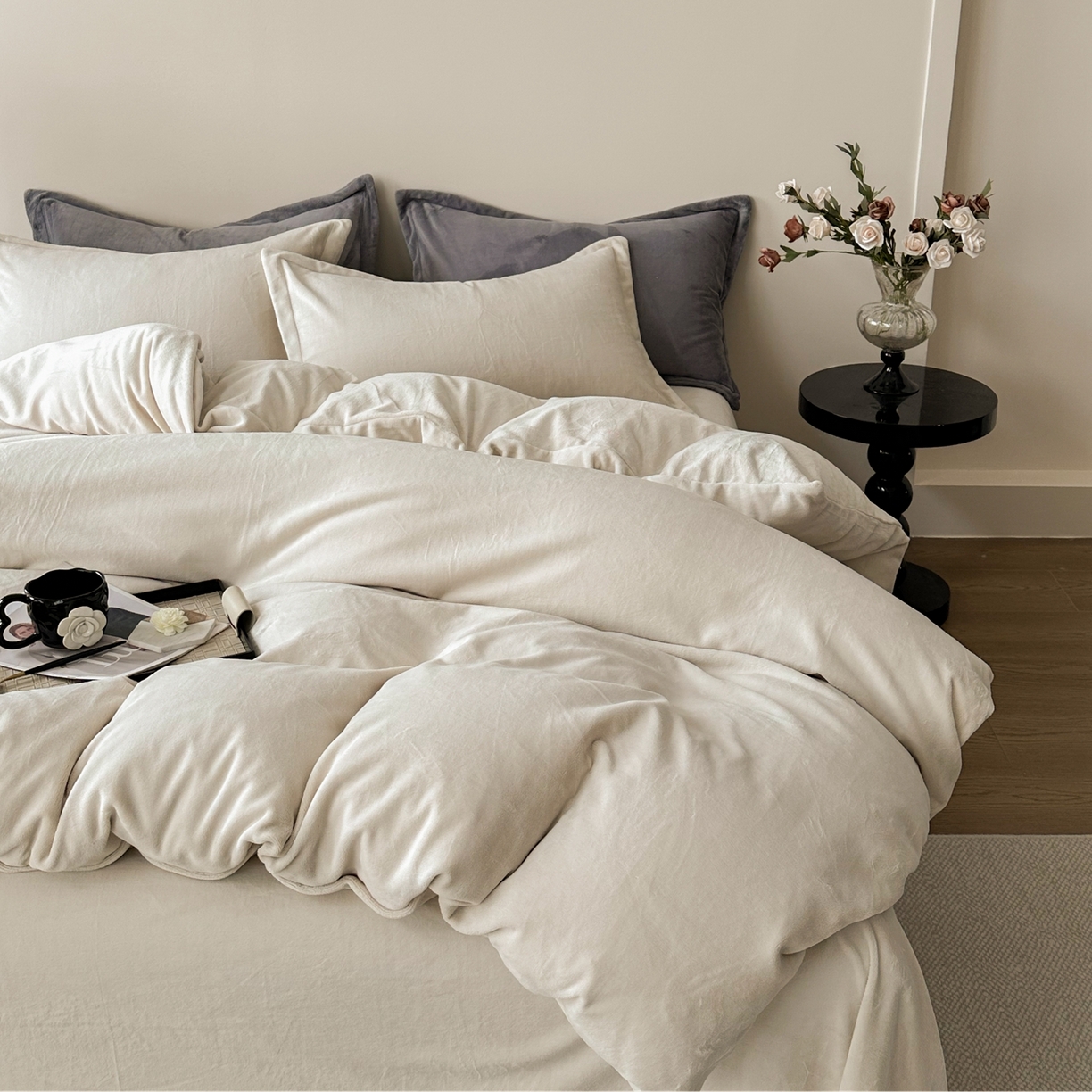 91家纺网 家纺一手货源 找家纺 （总）禧禾 2025新款A类300G醇厚速暖绒四件套牛奶绒四件套