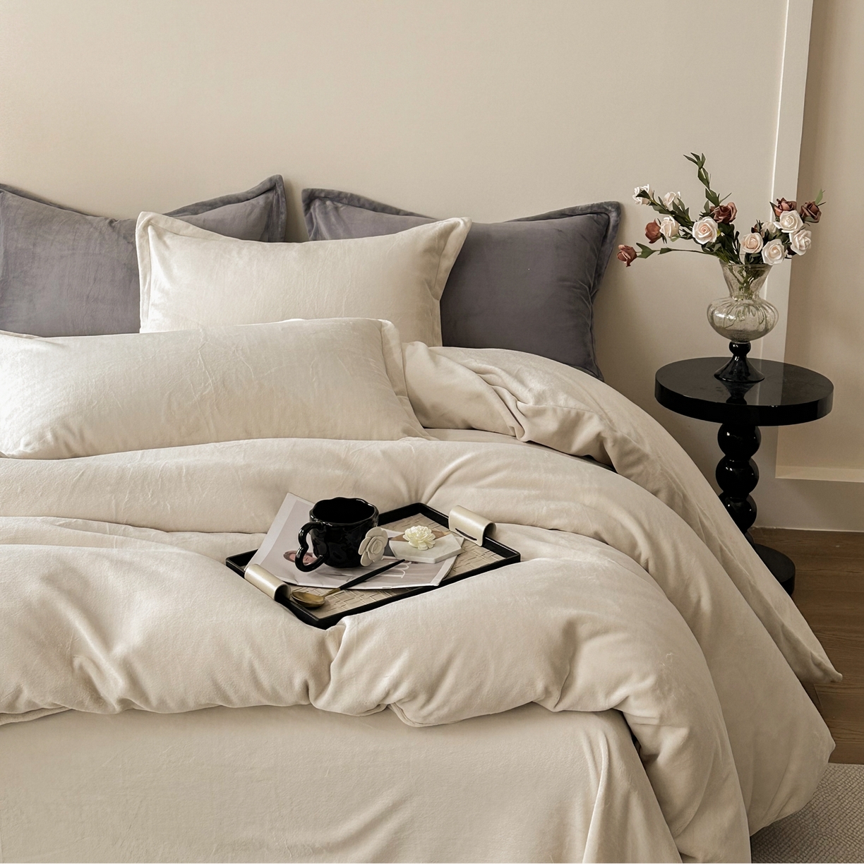 91家纺网 家纺一手货源 找家纺 （总）禧禾 2025新款A类300G醇厚速暖绒四件套牛奶绒四件套