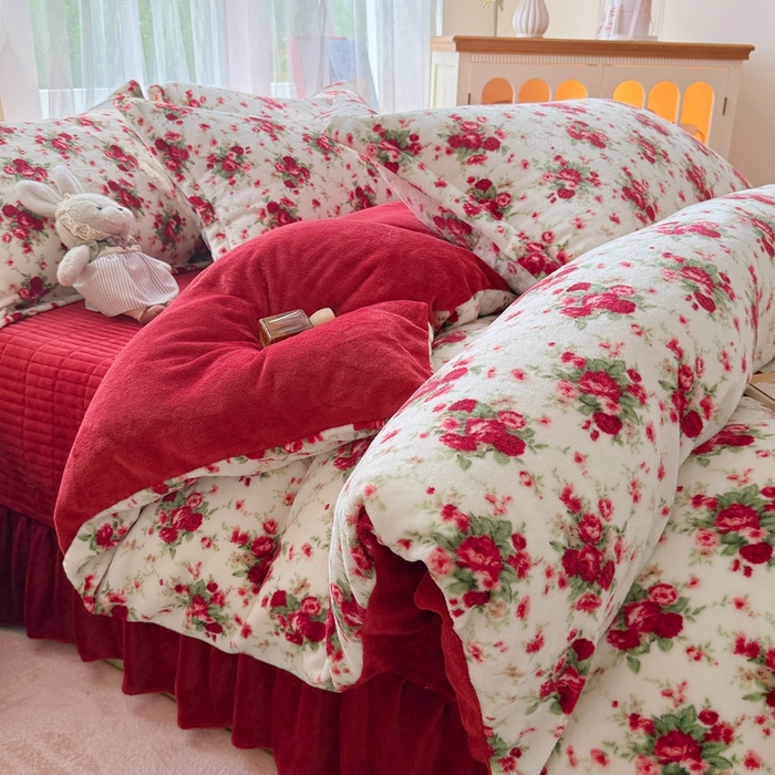 91家纺网 家纺一手货源 找家纺 铠畅 2025新款牛奶绒碎花床单床盖四件套 花妖系列云裳-梨花落