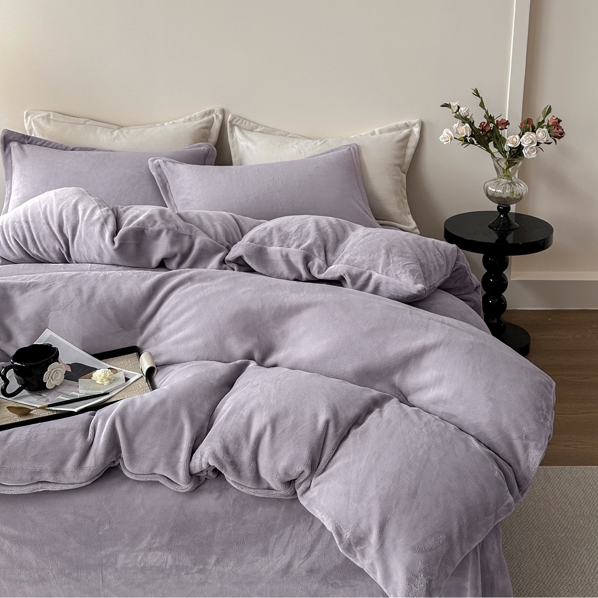 91家纺网 家纺一手货源 找家纺 禧禾 2025新款A类300G醇厚速暖绒四件套牛奶绒四件套 淡雅紫