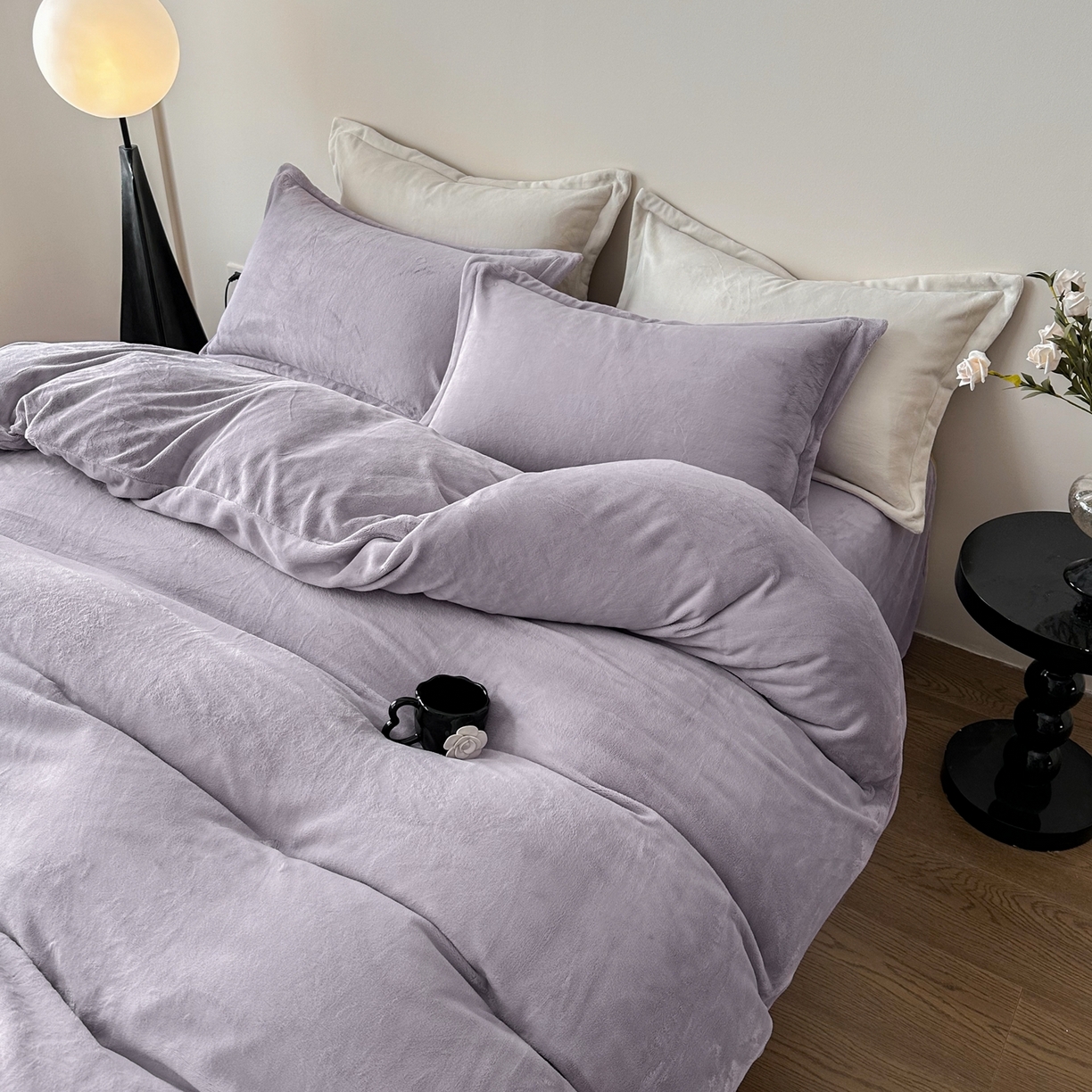 91家纺网 家纺一手货源 找家纺 禧禾 2025新款A类300G醇厚速暖绒四件套牛奶绒四件套 淡雅紫