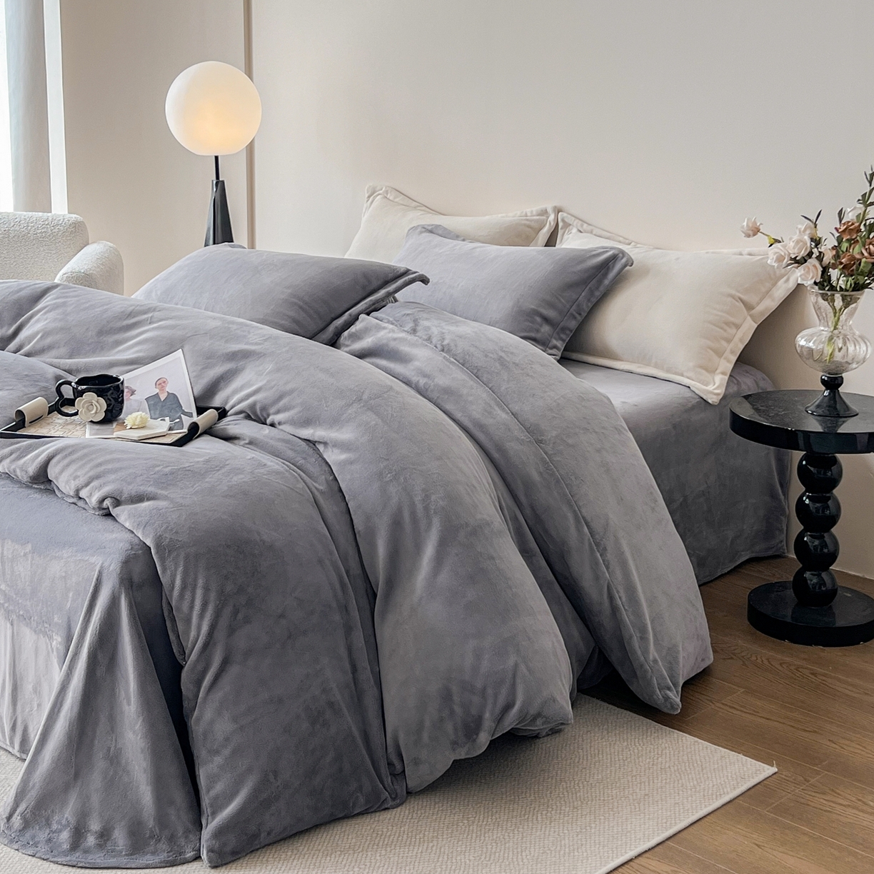 91家纺网 家纺一手货源 找家纺 禧禾 2025新款A类300G醇厚速暖绒四件套牛奶绒四件套 高级灰