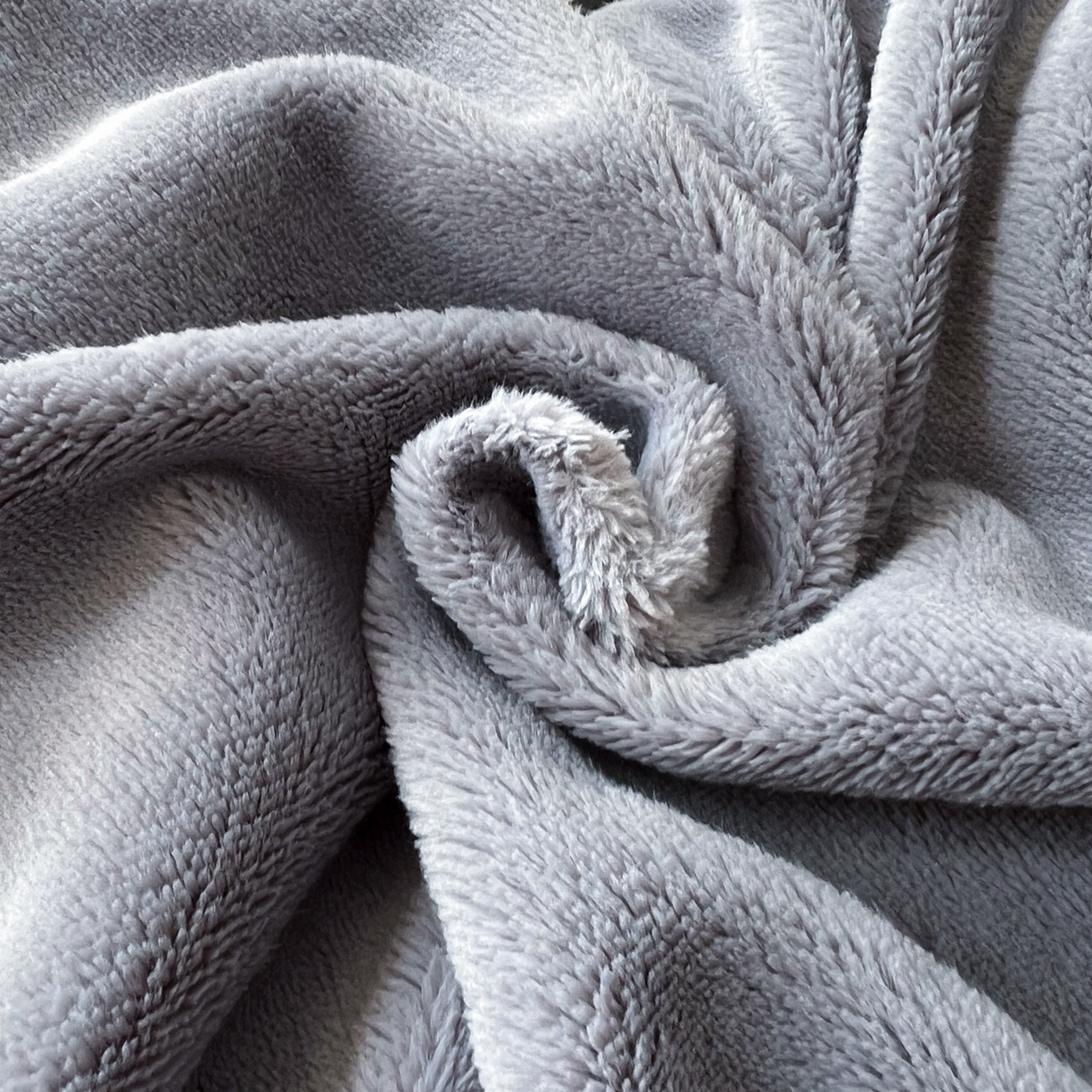 91家纺网 家纺一手货源 找家纺 禧禾 2025新款A类300G醇厚速暖绒四件套牛奶绒四件套 高级灰