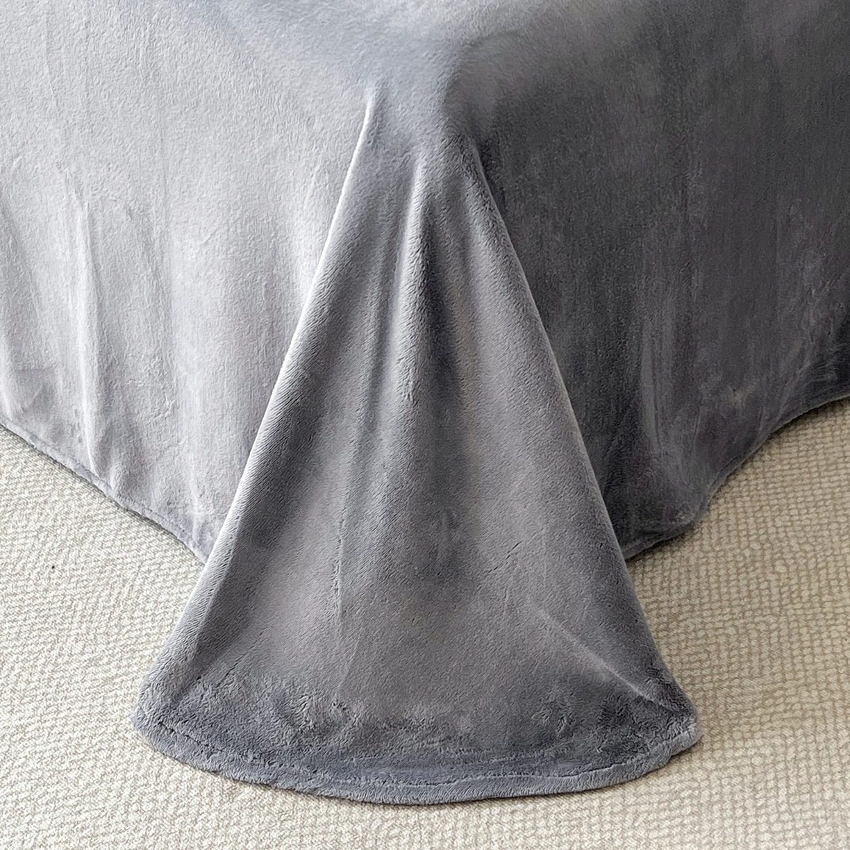 91家纺网 家纺一手货源 找家纺 禧禾 2025新款A类300G醇厚速暖绒四件套牛奶绒四件套 高级灰
