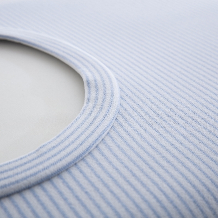 91家纺网 家纺一手货源 找家纺 大黄蜂家居家纺 2025新款暖感德绒万能魔术枕套 蓝细条