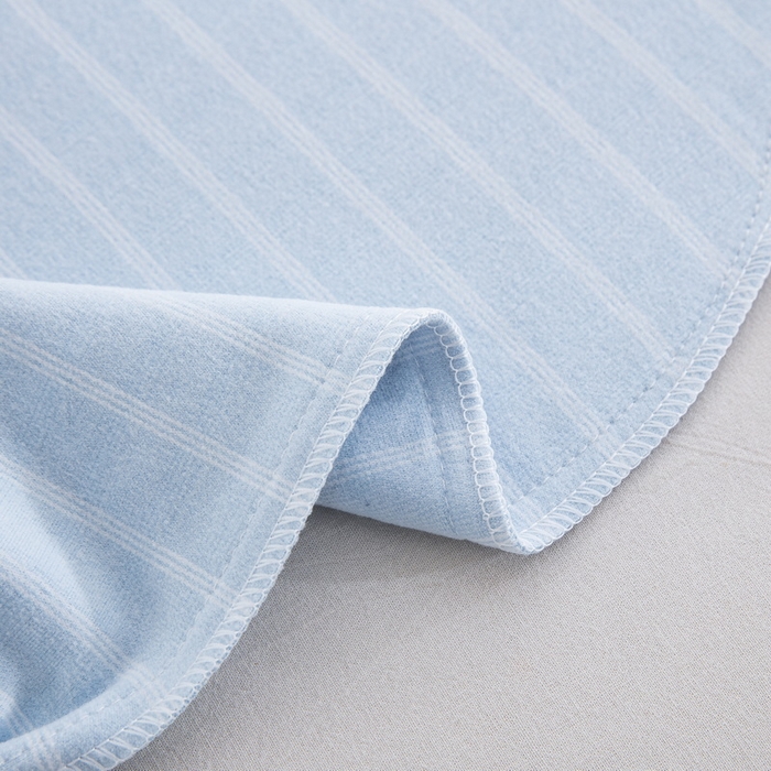 91家纺网 家纺一手货源 找家纺 大黄蜂家居家纺 2025新款暖感德绒万能魔术枕套 蓝小格