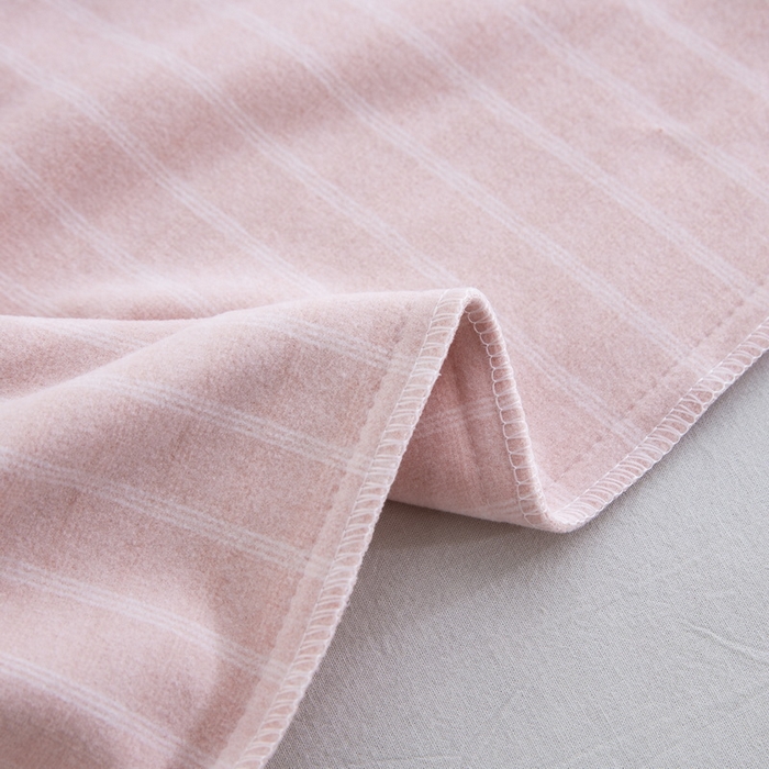 91家纺网 家纺一手货源 找家纺 大黄蜂家居家纺 2025新款暖感德绒万能魔术枕套 粉小格