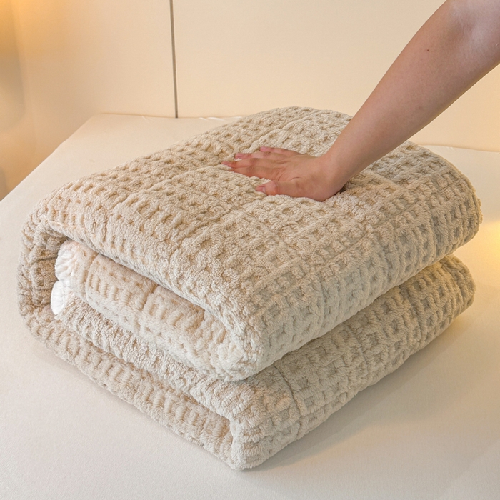 91家纺网 家纺一手货源 找家纺 预言家纺 2025新款塔芙蓉华夫格床垫系列 薄垫方格咖色