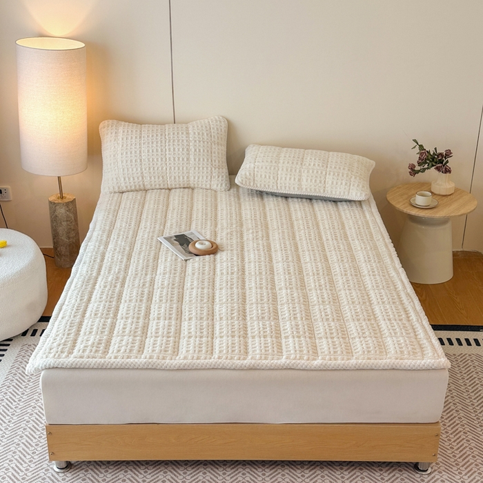 91家纺网 家纺一手货源 找家纺 预言家纺 2025新款塔芙蓉华夫格床垫系列 薄垫方格白色