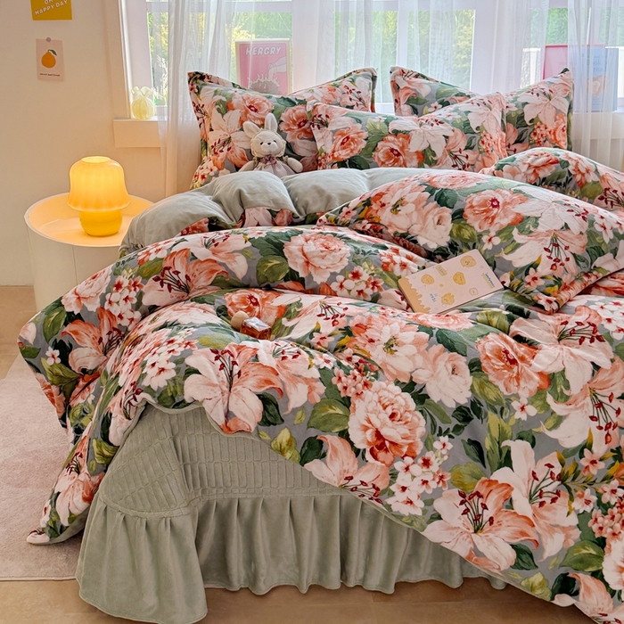 91家纺网 家纺一手货源 找家纺 铠畅 2025新款牛奶绒碎花床单床盖四件套 花妖系列云裳-牡丹倾城绿
