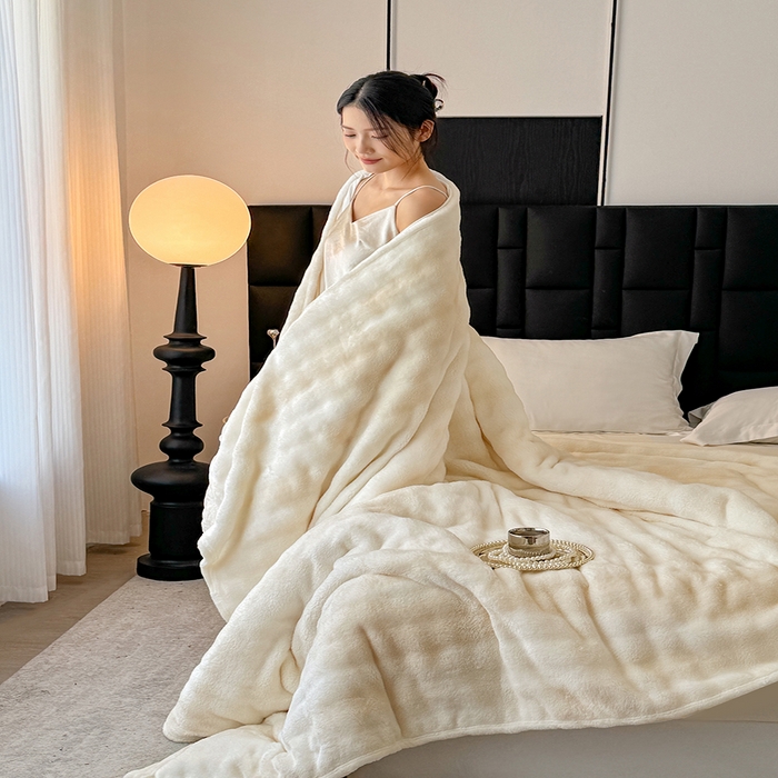 91家纺网 家纺一手货源 找家纺 乐窝家纺仓储 2025新款炫彩水墨画仿兔毛绒大泡泡绒印花法兰绒毛毯毯子大理石纹休闲-水墨画 水墨画-米白