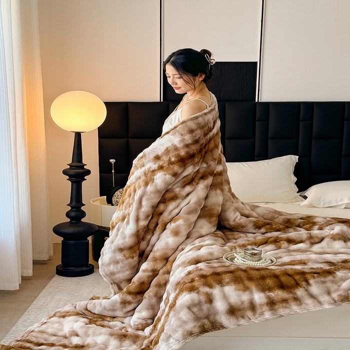 91家纺网 家纺一手货源 找家纺 乐窝家纺仓储 2025新款炫彩水墨画仿兔毛绒大泡泡绒印花法兰绒毛毯毯子大理石纹休闲-水墨画 水墨画-深咖