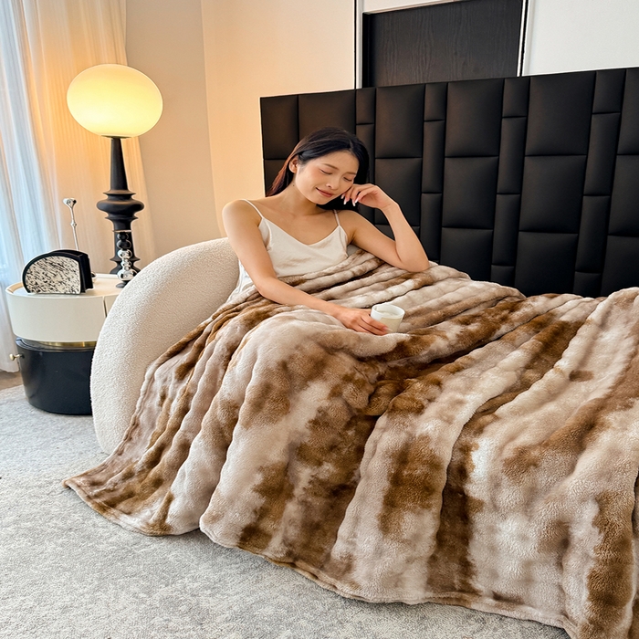 91家纺网 家纺一手货源 找家纺 乐窝家纺仓储 2025新款炫彩水墨画仿兔毛绒大泡泡绒印花法兰绒毛毯毯子大理石纹休闲-水墨画 水墨画-深咖