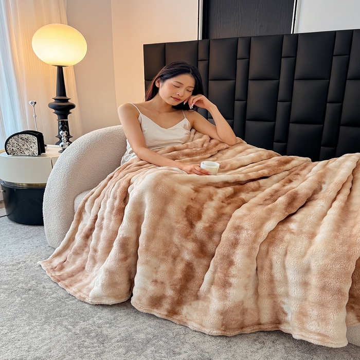 91家纺网 家纺一手货源 找家纺 乐窝家纺仓储 2025新款炫彩水墨画仿兔毛绒大泡泡绒印花法兰绒毛毯毯子大理石纹休闲-水墨画 水墨画-驼