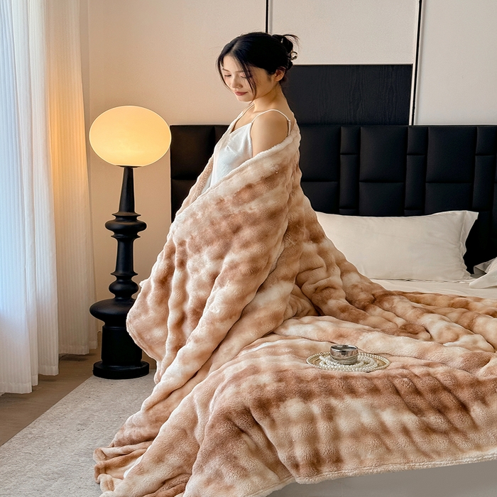 91家纺网 家纺一手货源 找家纺 乐窝家纺仓储 2025新款炫彩水墨画仿兔毛绒大泡泡绒印花法兰绒毛毯毯子大理石纹休闲-水墨画 水墨画-驼