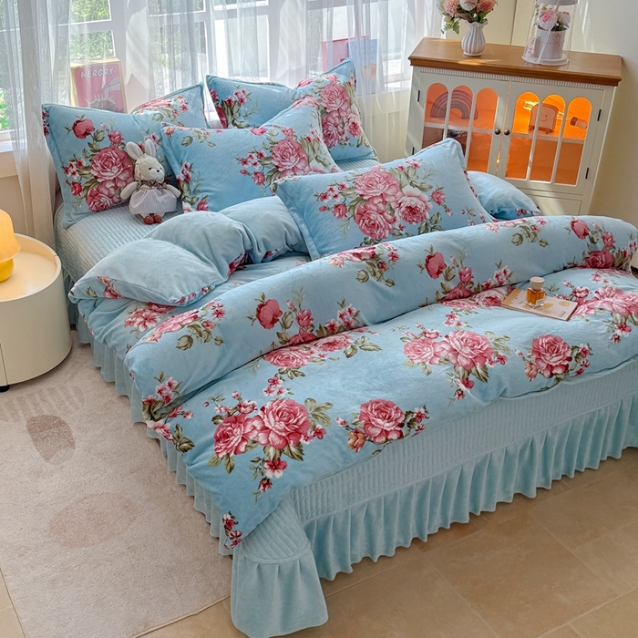 91家纺网 家纺一手货源 找家纺 铠畅 2025新款牛奶绒碎花床单床盖四件套 花妖系列云裳-清风约定