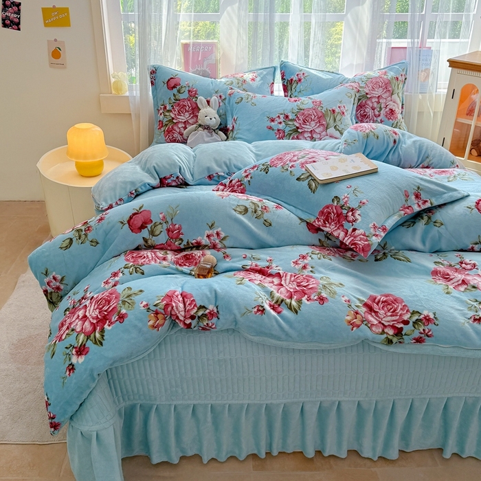 91家纺网 家纺一手货源 找家纺 铠畅 2025新款牛奶绒碎花床单床盖四件套 花妖系列云裳-清风约定