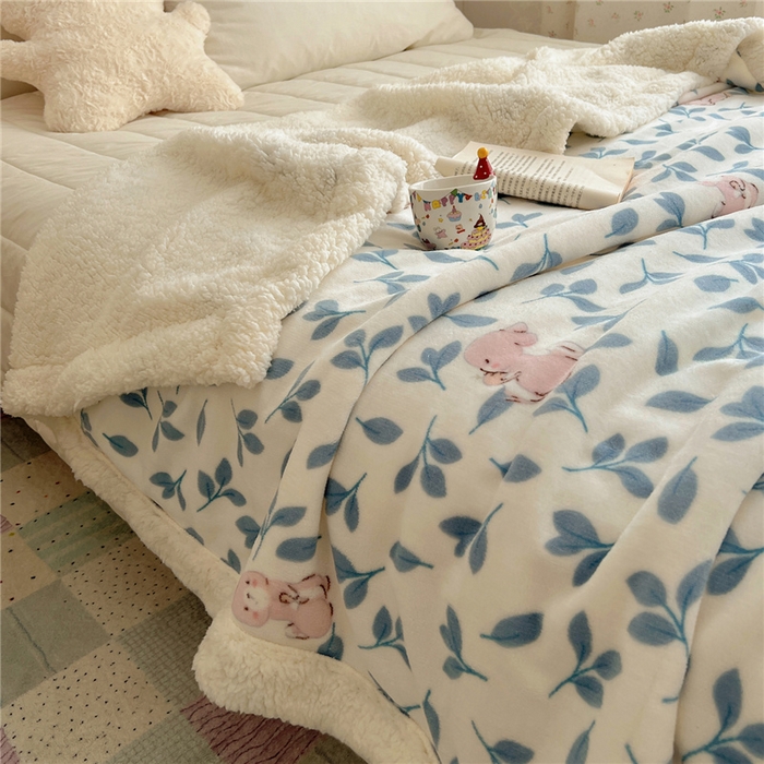 91家纺网 家纺一手货源 找家纺 葡萄家 2025新款A类ins小清新少女可爱奶油猫咪卡通加厚牛奶绒羊羔绒多功能毛毯毯子 绒毛毯-MT可可兔