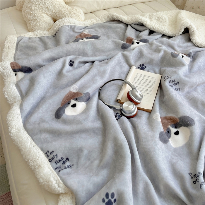 91家纺网 家纺一手货源 找家纺 葡萄家 2025新款A类ins小清新少女可爱奶油猫咪卡通加厚牛奶绒羊羔绒多功能毛毯毯子 绒毛毯-MT灰萌狗