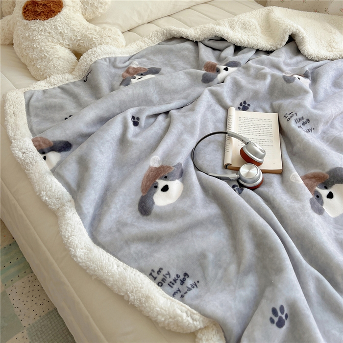 91家纺网 家纺一手货源 找家纺 葡萄家 2025新款A类ins小清新少女可爱奶油猫咪卡通加厚牛奶绒羊羔绒多功能毛毯毯子 绒毛毯-MT灰萌狗